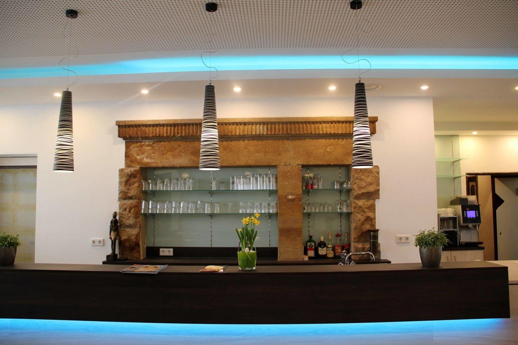 Wali'S Hotel Bielefeld Esterno foto
